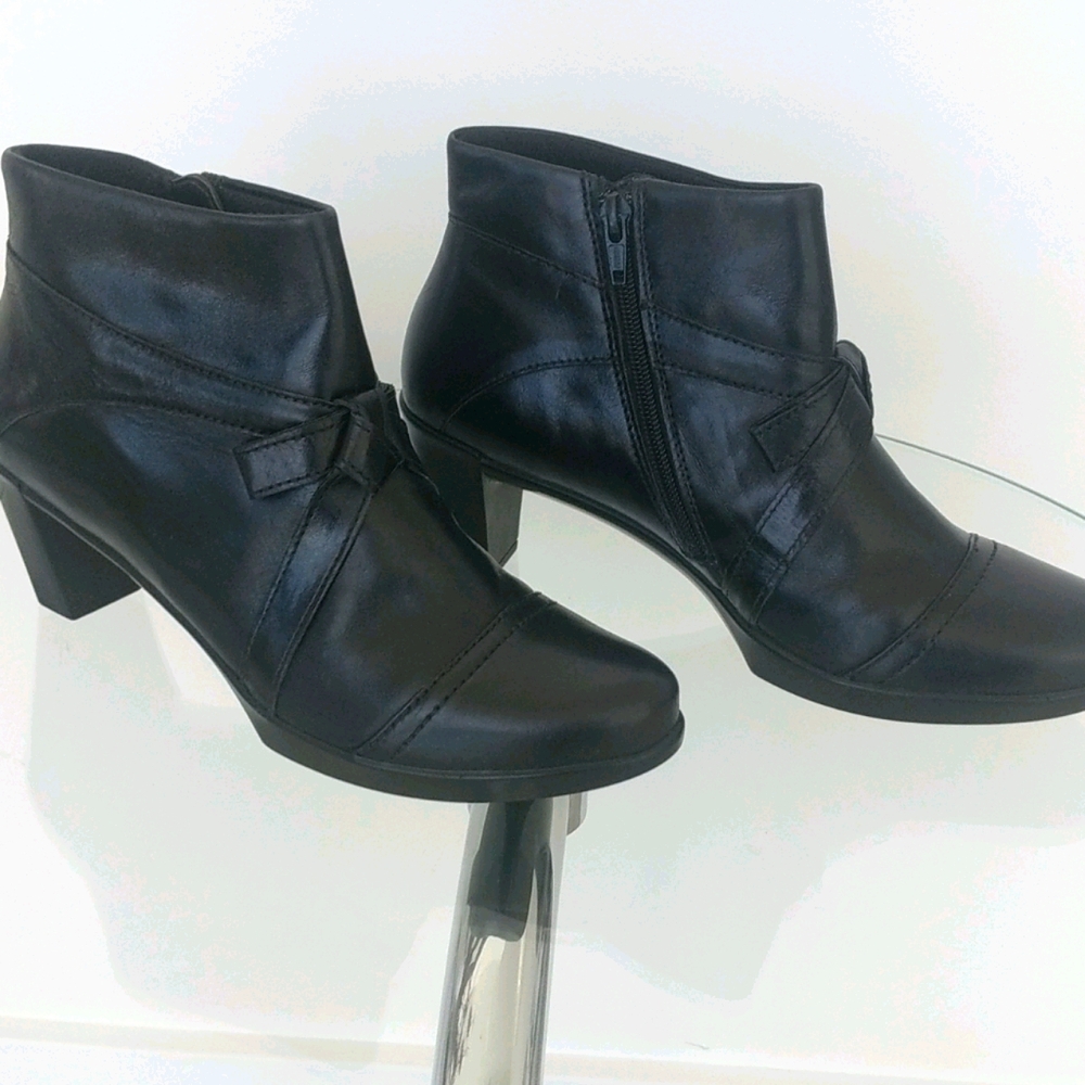 Ankle boots